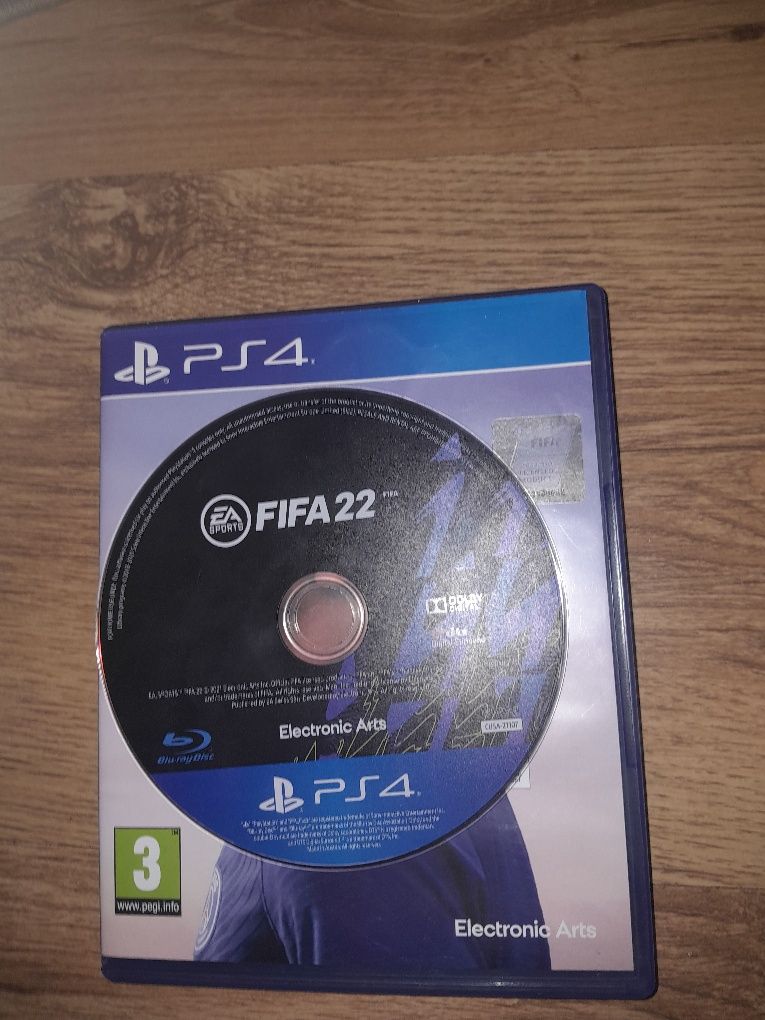 Vând/schimb Fifa 22