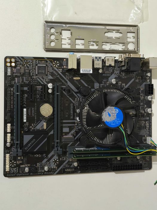 Gigabyte B365M HD3 мать, проц, озу