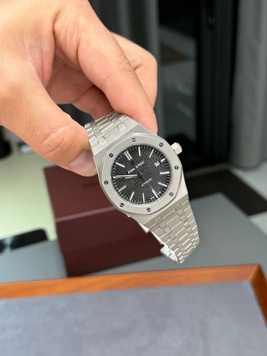 Audemars Piguet.
Люксового качества класса ААА.
• С японским механизмо