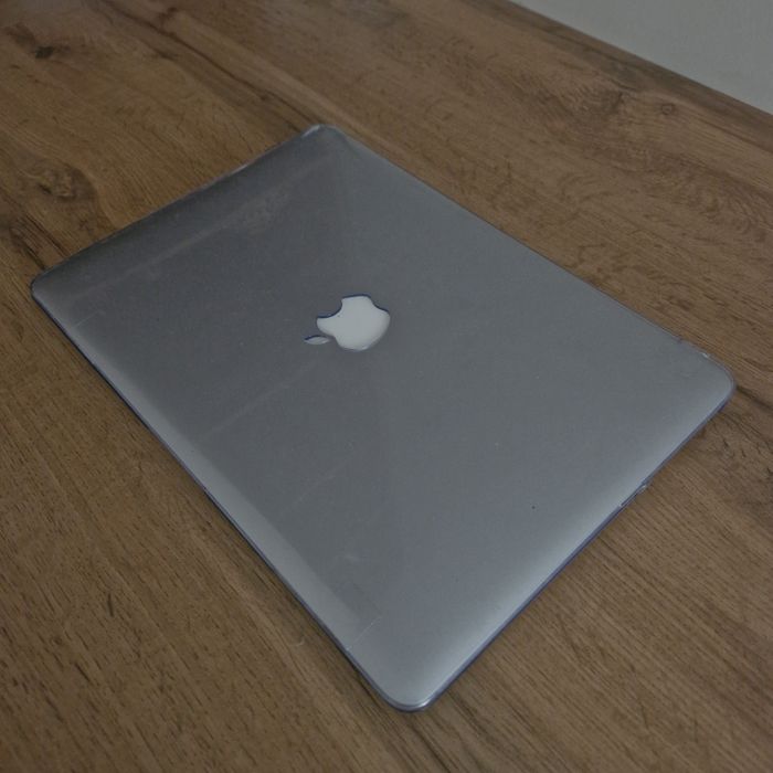 MacBook Air 13 | 121GB