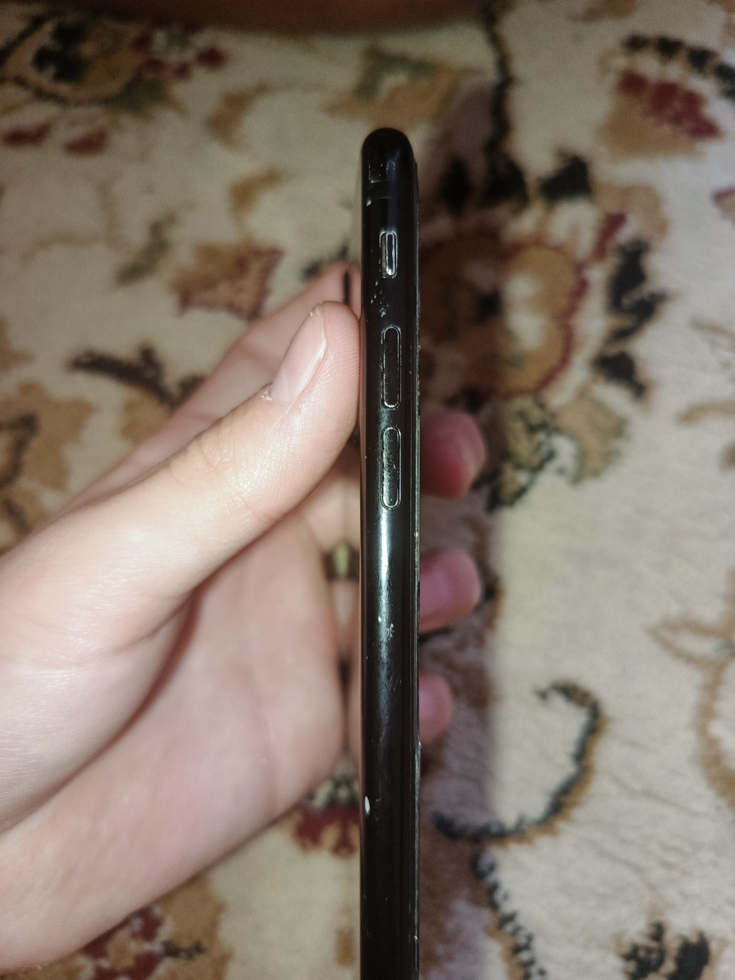 iPhone 7 с коробкой
