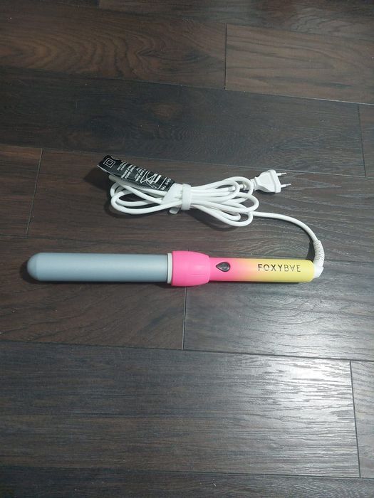 Perie de par cu îndreptare si ondulator