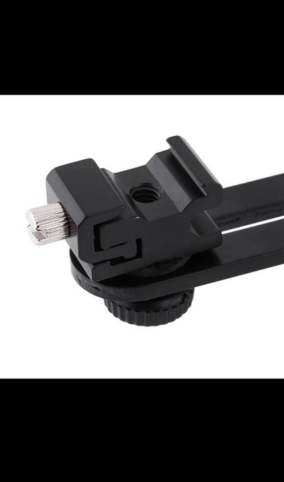 Двойное крепление для вспышек и света