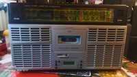 Radiocasetofon vintage portabil Universum senator crt 2392U