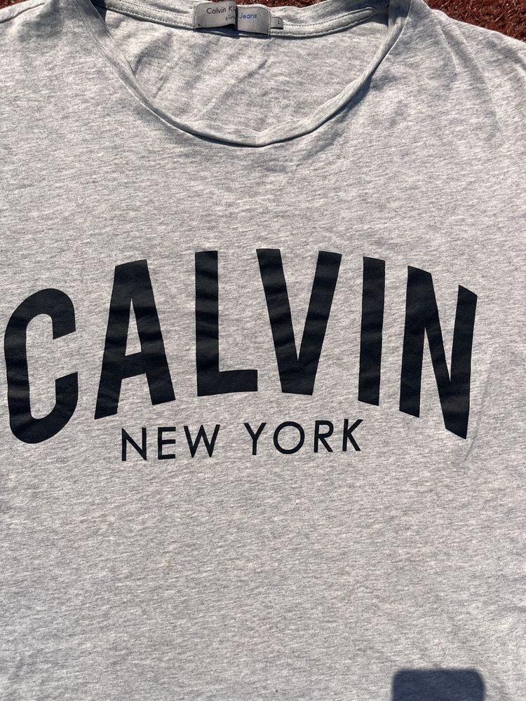 Calvin Klein New York тениска - L