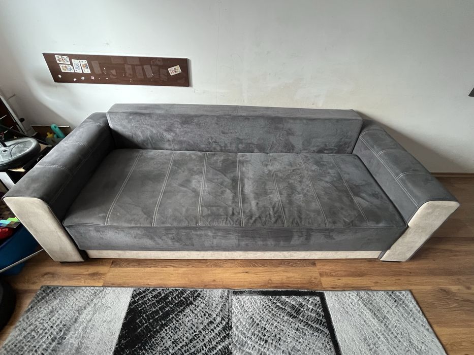 Vand canapea utilizata
