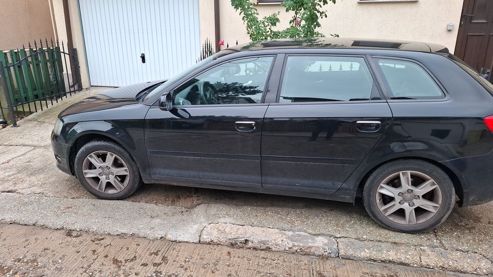 Vând Audi A3 ,din2012 benzina