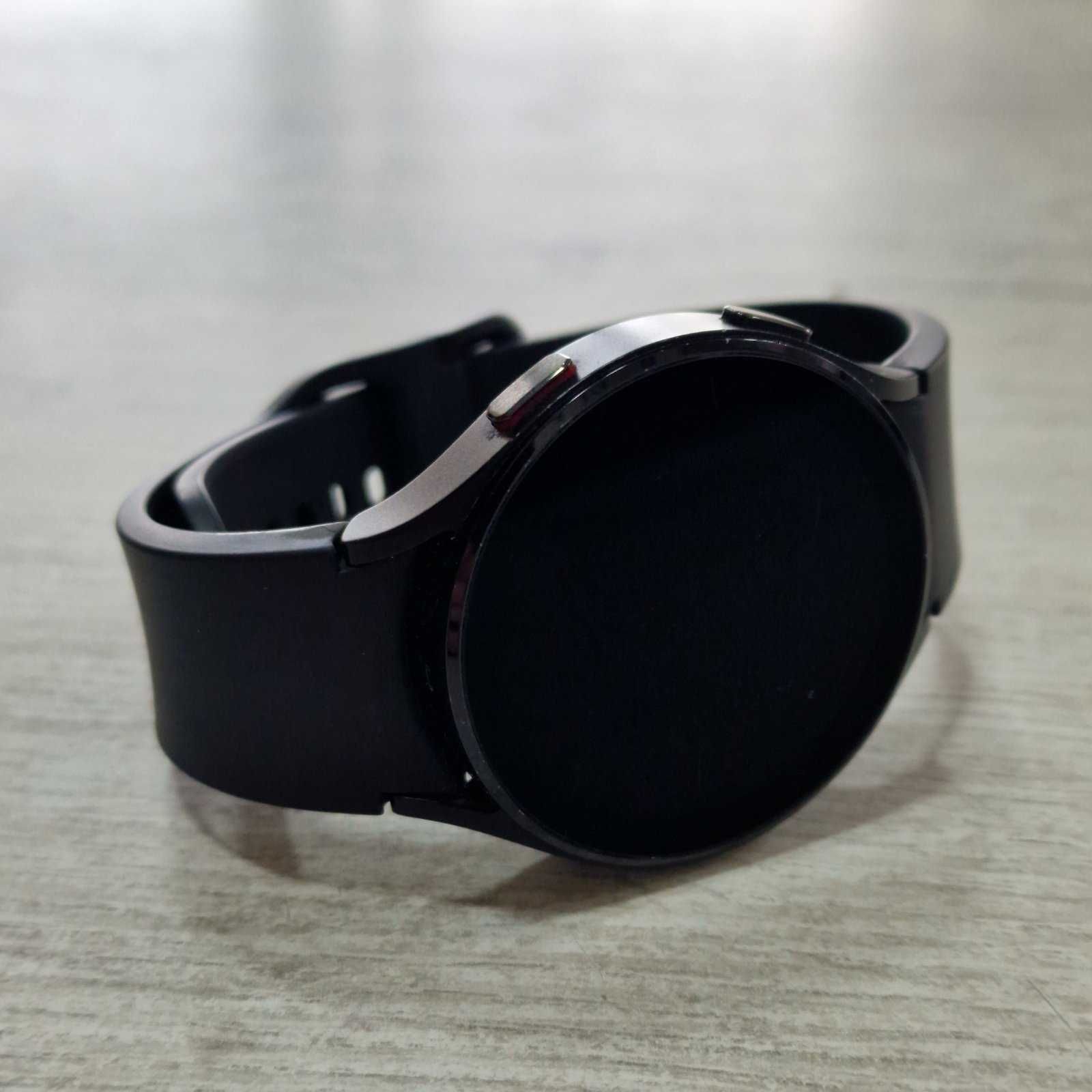 Samsung Galaxy Watch4 44mm (SM-R870)