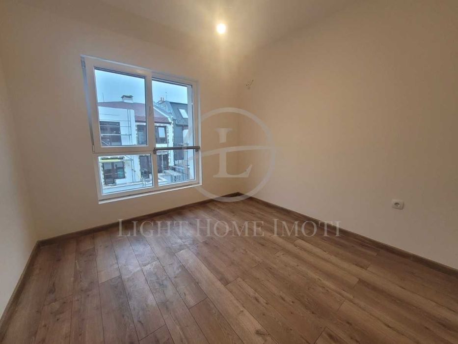 Продава се Четиристаен апартамент в Пловдив, Христо Смирненски - 109 кв.м за 1424 €/кв.м - Снимка #4