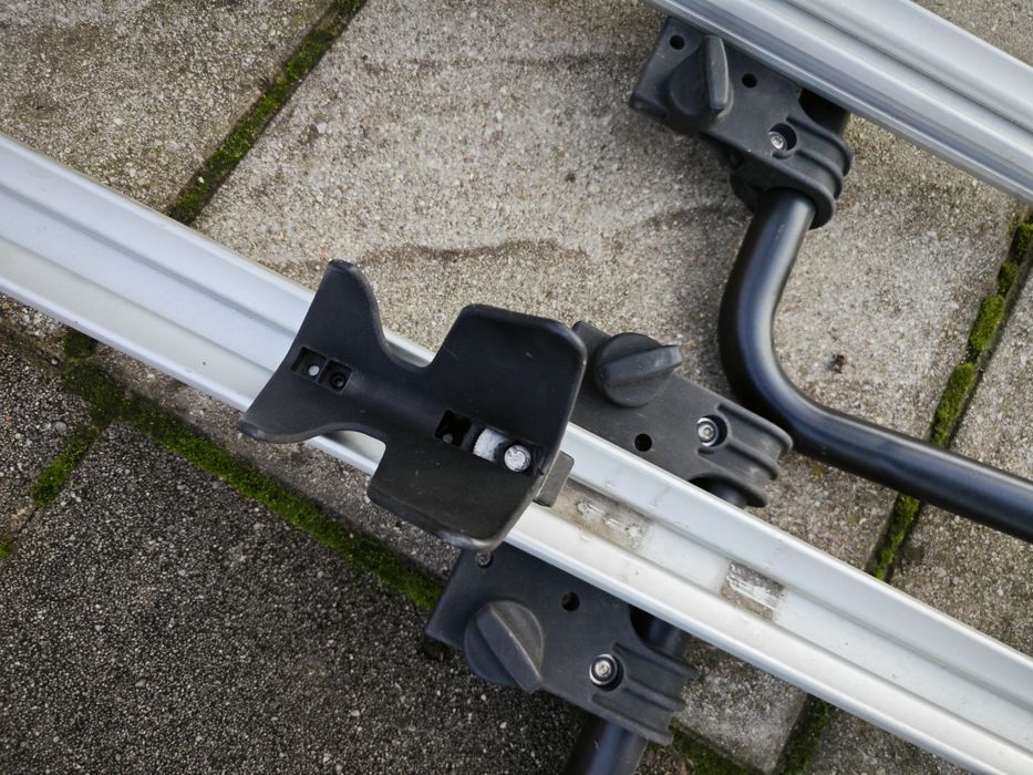 Две стойки за велосипеди Mercedes-Benz (Atera) със закл.чване