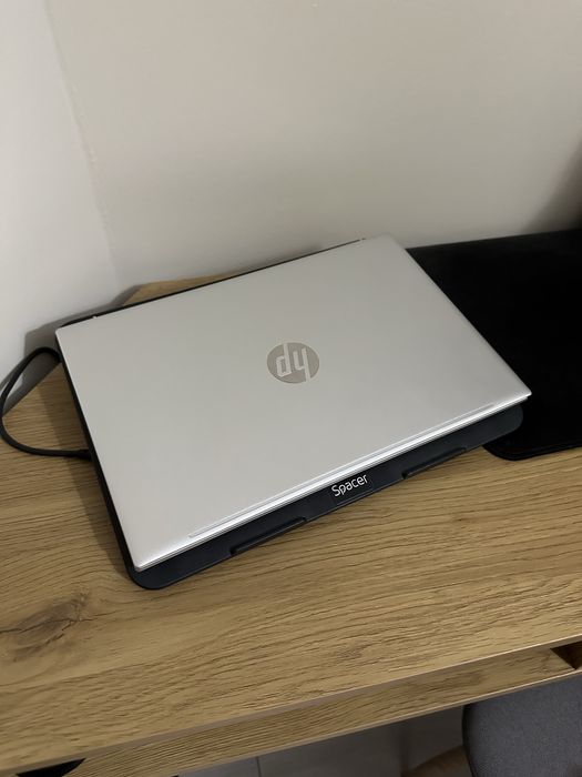 Laptop ultraportabil HP Pavilion 14”