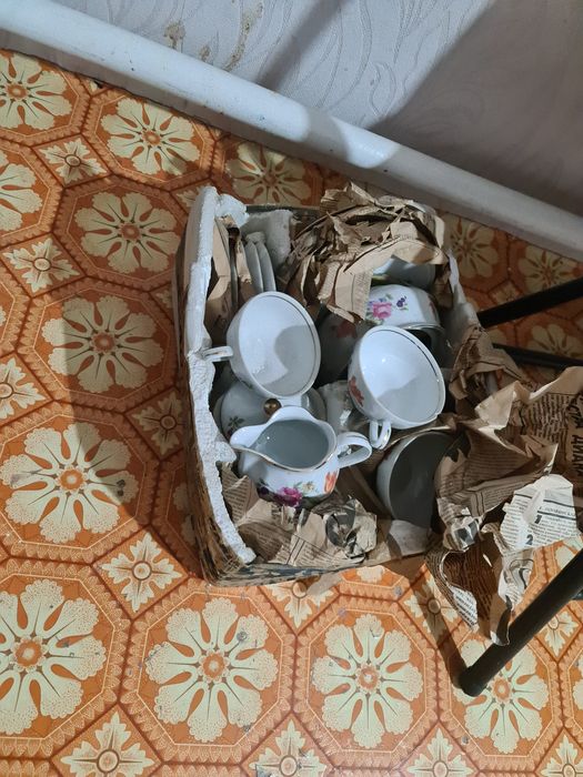 Продам набор посуды срочно