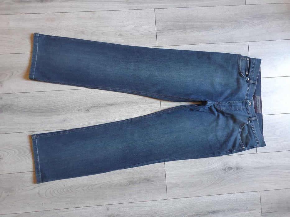 Blugi BRAX - Marime W36 L34 (Talie 93 cm)