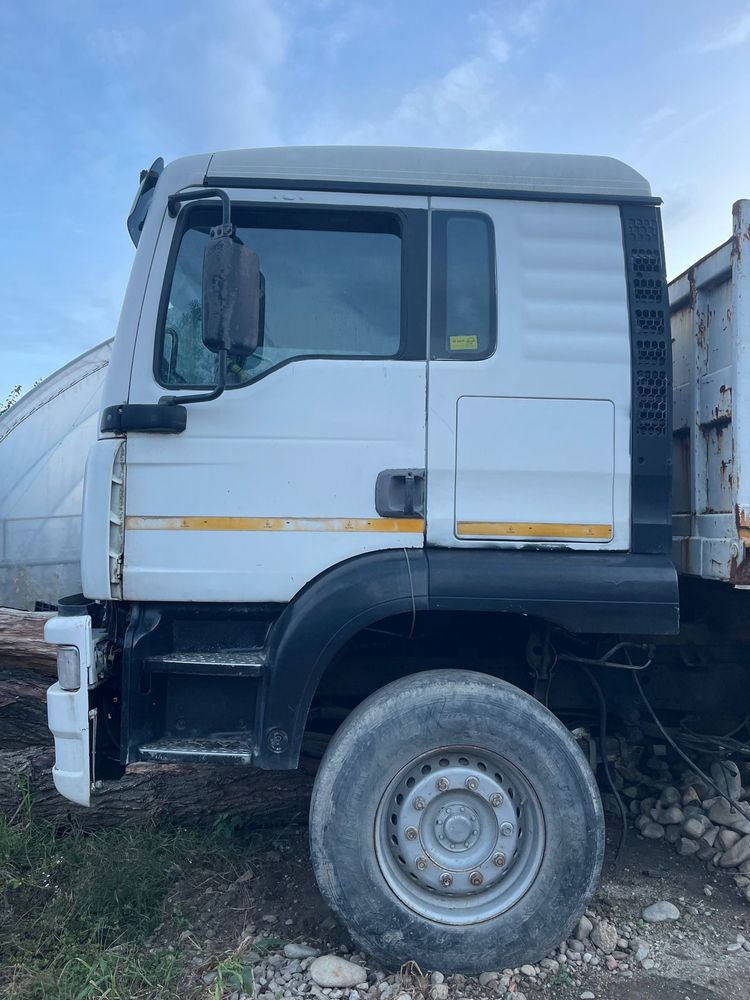 Autobasculanta 6x4, axa spate demontata, functioanala, MAN TGA 480