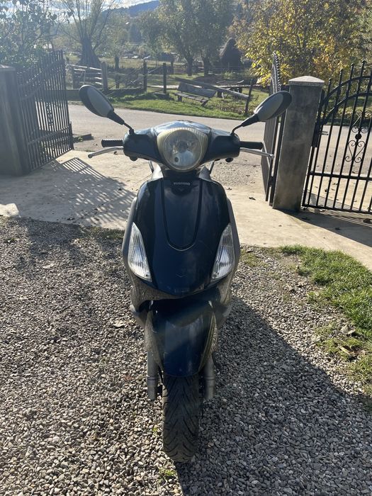Vand scuter piaggio fly 50cc