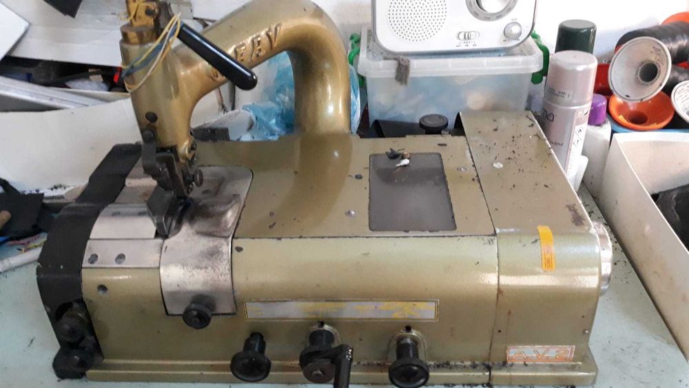 Vând Atelier Complet de Confecții Încălțăminte - Super Ofertă!