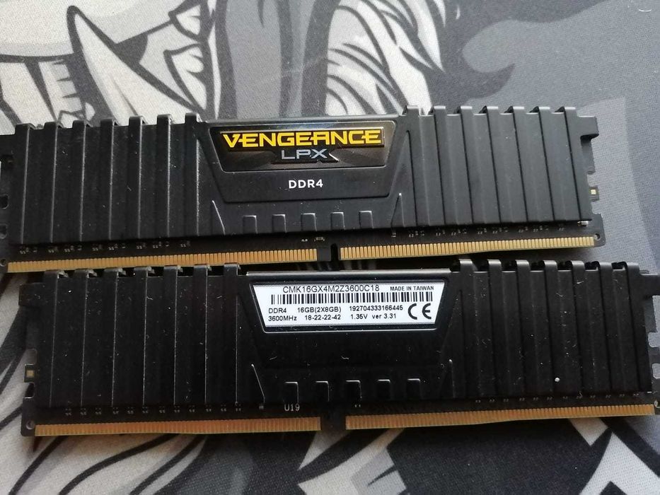 Оперативная память corsair vengeance lpx cmk16gx4m2z3600c18