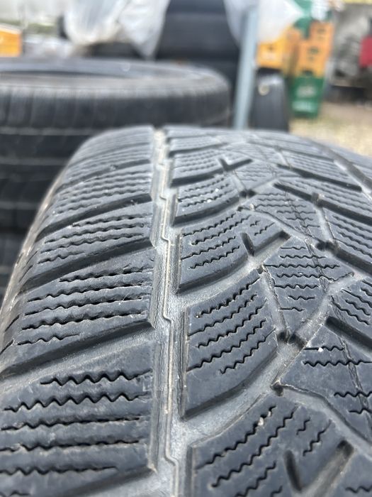 Anvelope iarna 235/60/R18