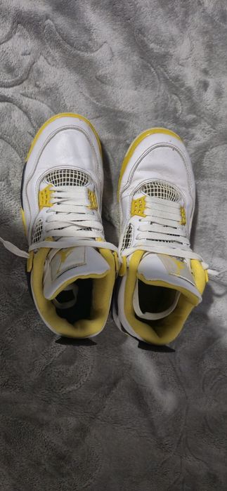 Jordan 4 purtati