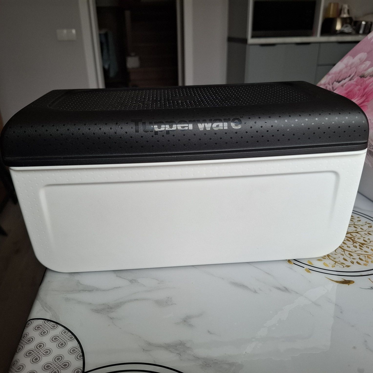 Продам хлебницу, Tupperware, микрофибра!