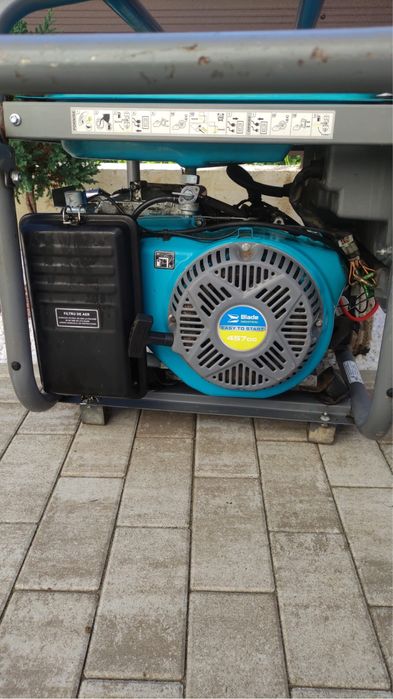 Generatoare de curent industriale pe benzină