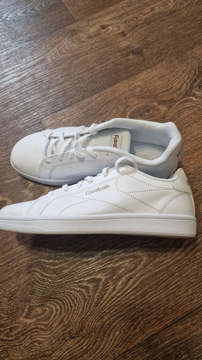 Vand adodasi femei Reebok !