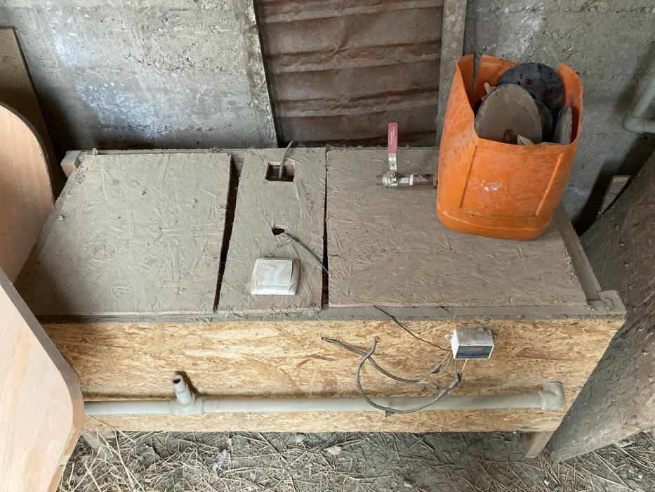 Сатылады инкубатор брудер клетка