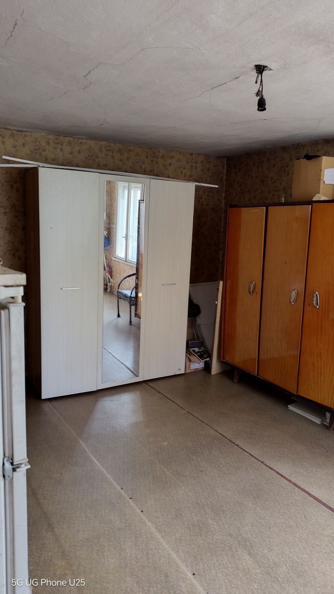 Продавам къща в гр.Ловеч