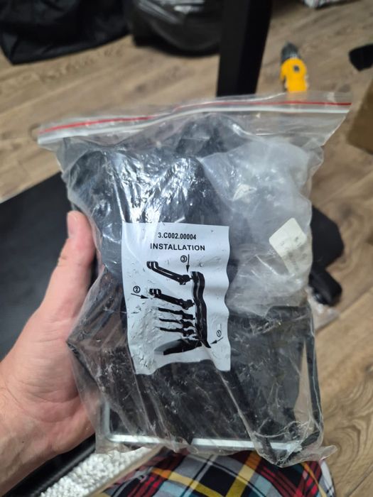 Компьютерный стол для геймеров