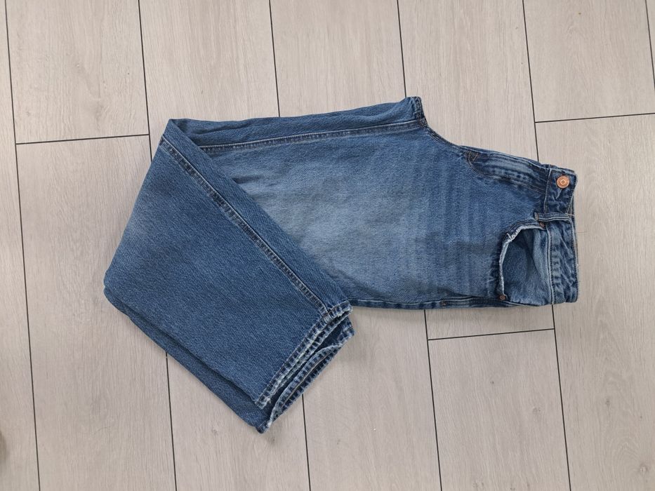 Дамски прави дънки stradivarius