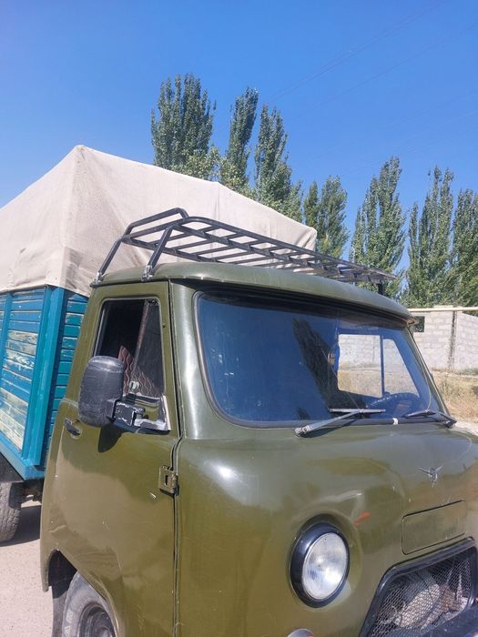 UAZ bortovoy ideal