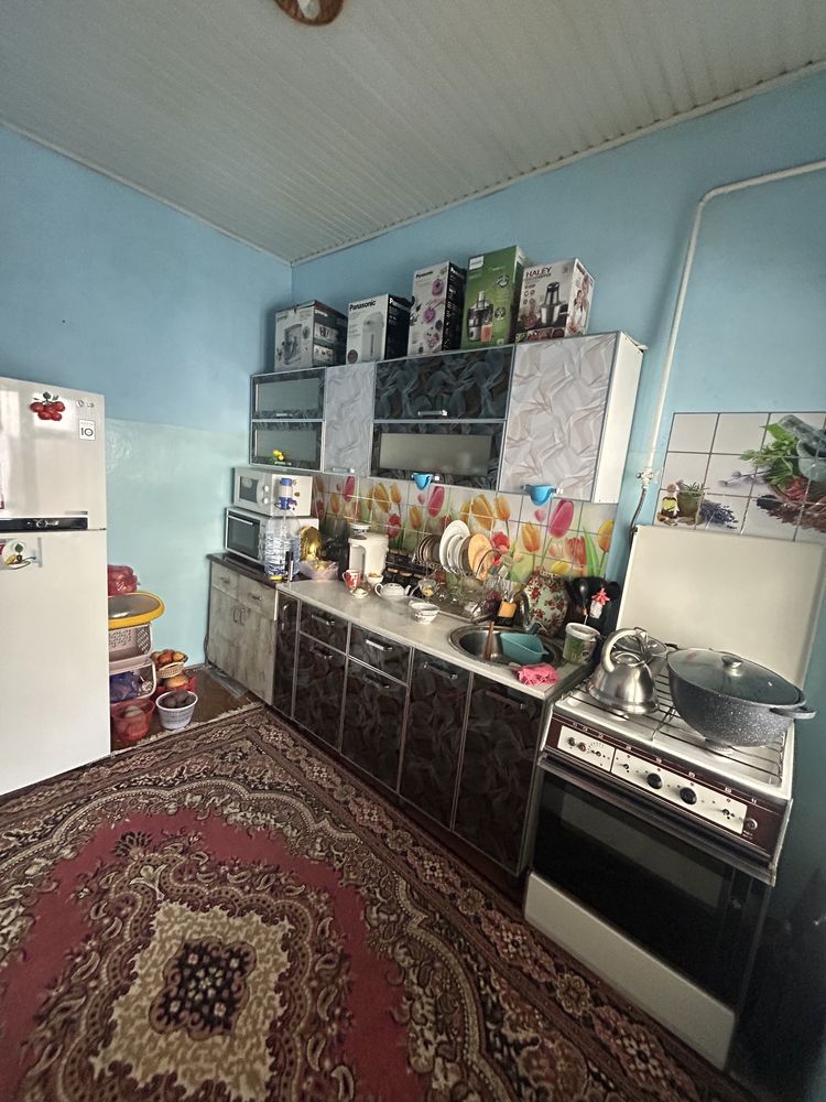 Yakkasaroy uchastka sotiladi