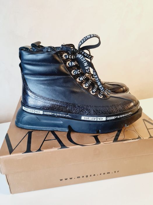 Продам зимнюю обувь