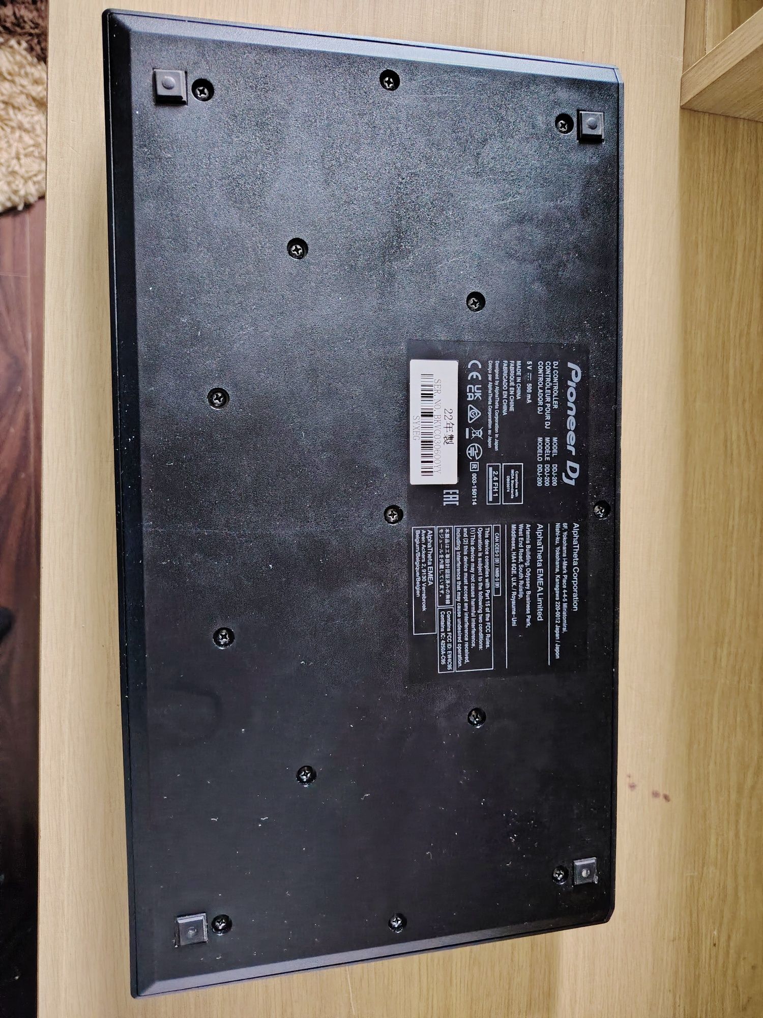 Vand consola dj ddj200,chitara yamaha erc121 c , orga yamaha e423