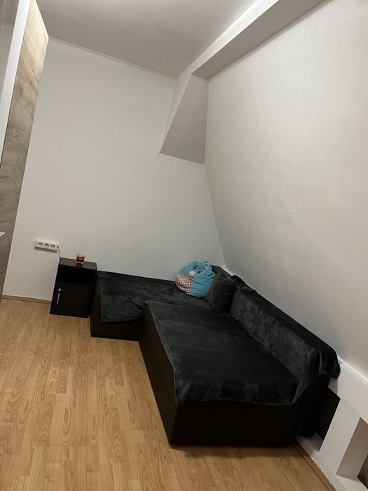 Proprietar Închiriez apartament 2 camere – Mansardă, etajul 5