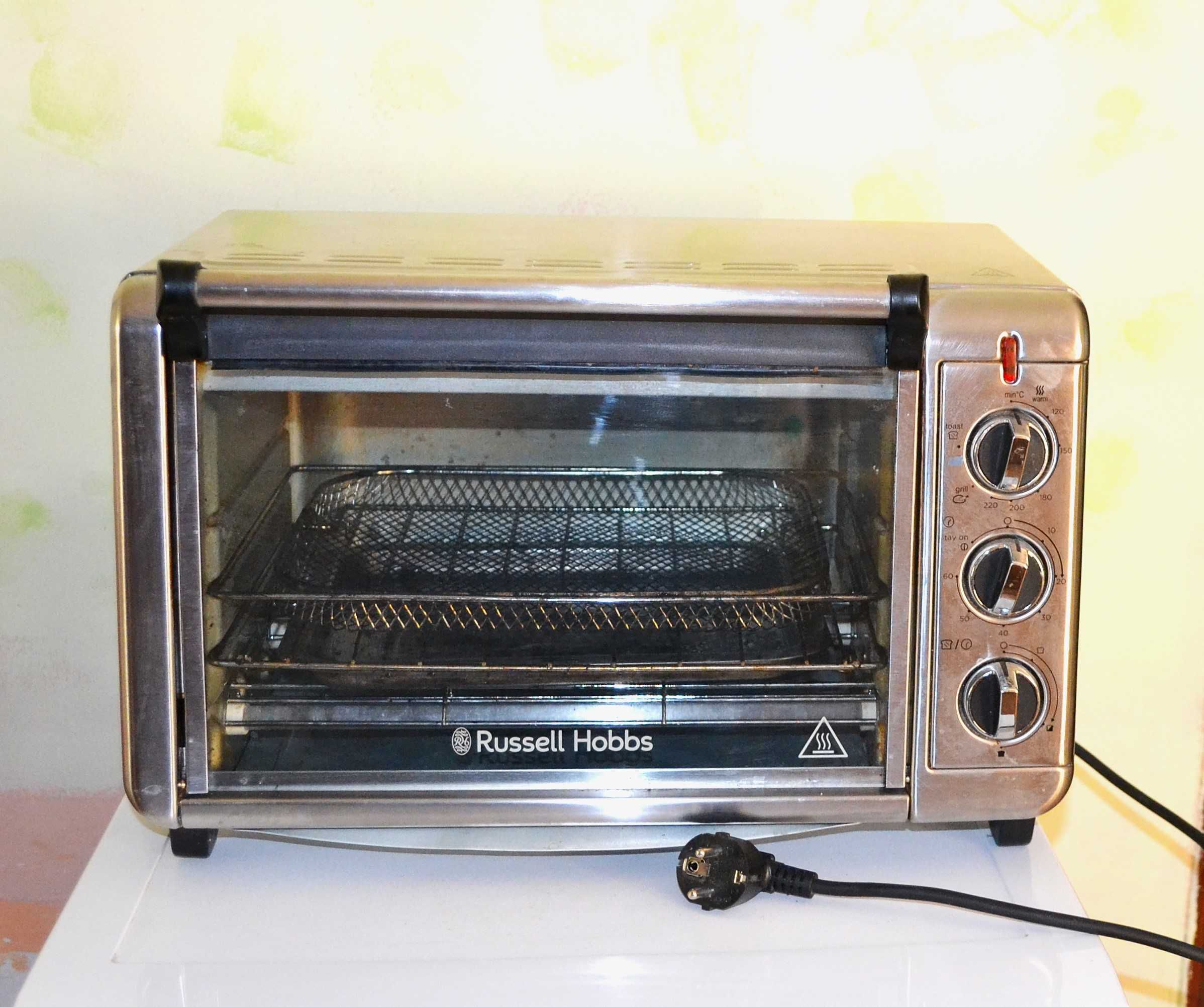 Многофункционална MИНИ ФУРНА Russell Hobbs