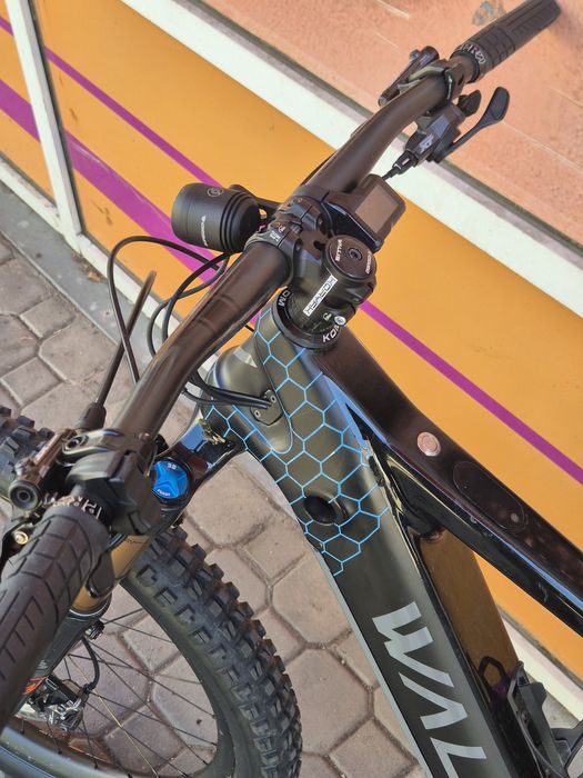 Bicicleta electrica  emtb Wallis full carbon 27.5
