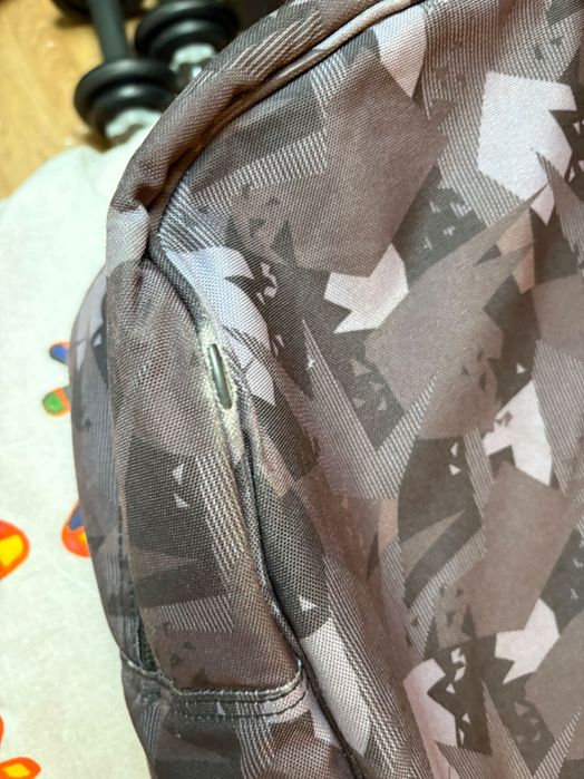 Burton, Сак за сноуборд  и ски Rossignol