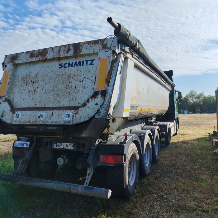 VOLVO si semiremorca Schmitz