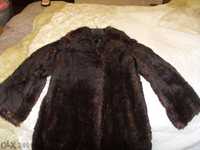 Последно намаление на Оригинално палто от ламска вълна на половин цена