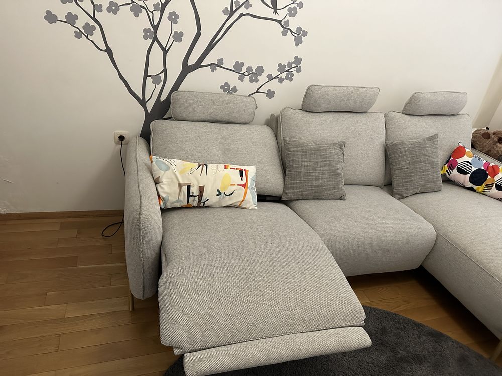 Италиански разтегаем диван с лежанка нов