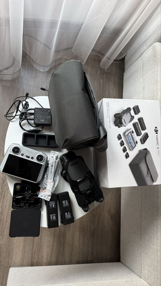 DJI Mavic 3 Pro Fly More Combo (DJI RC)