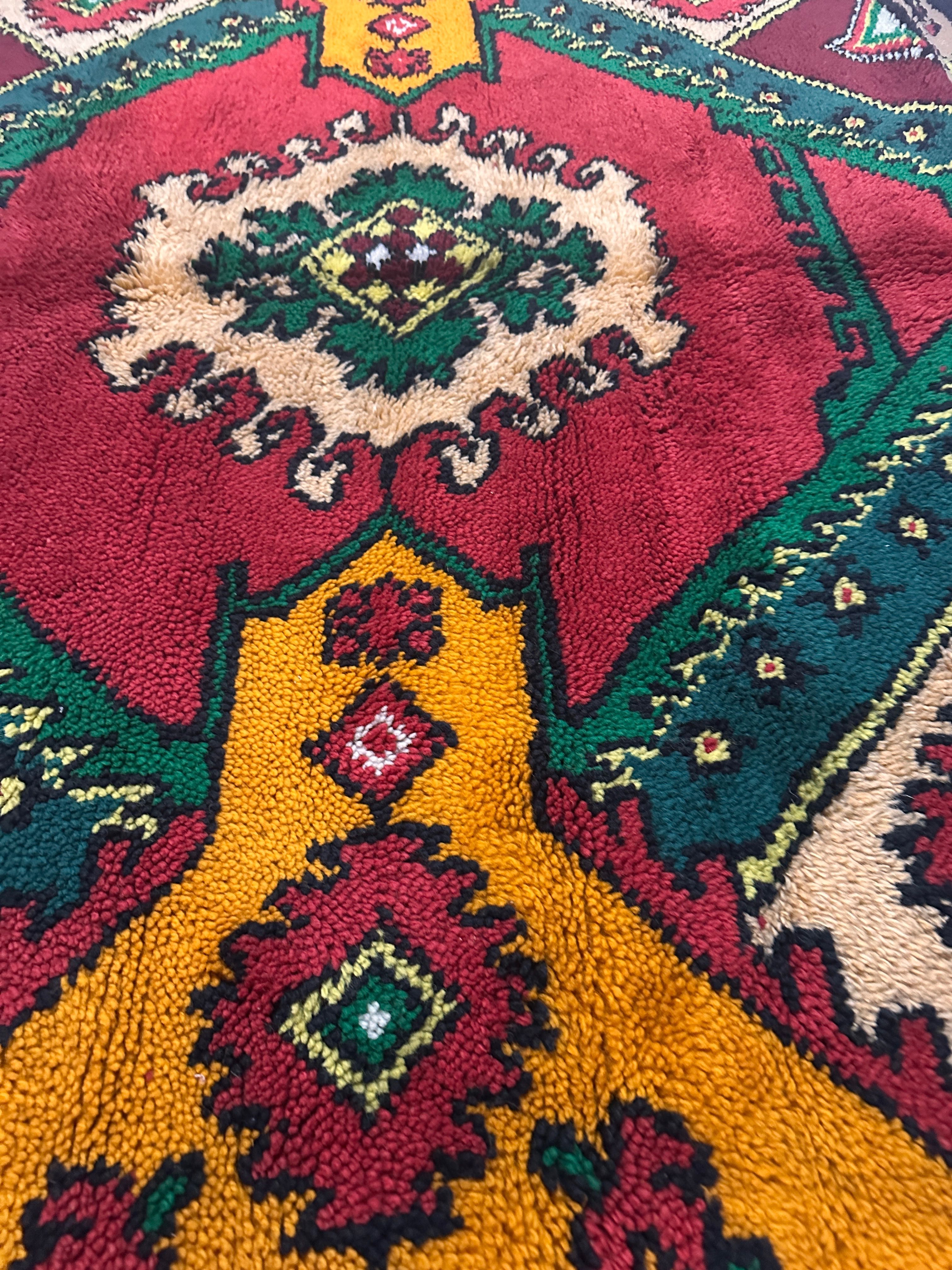 Чисто нов китеник с размери 170/220