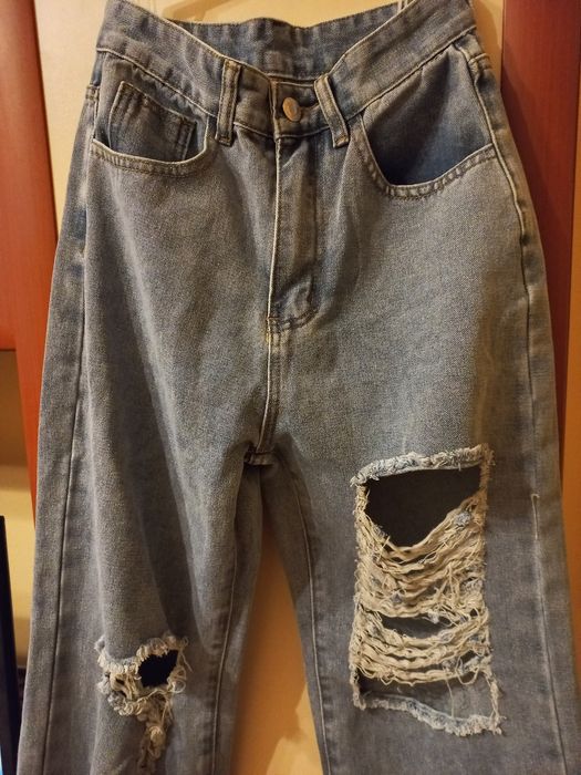 Дънки с широк крачол