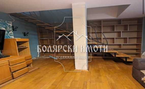 Обзаведен мезонет в гр. Велико Търново
