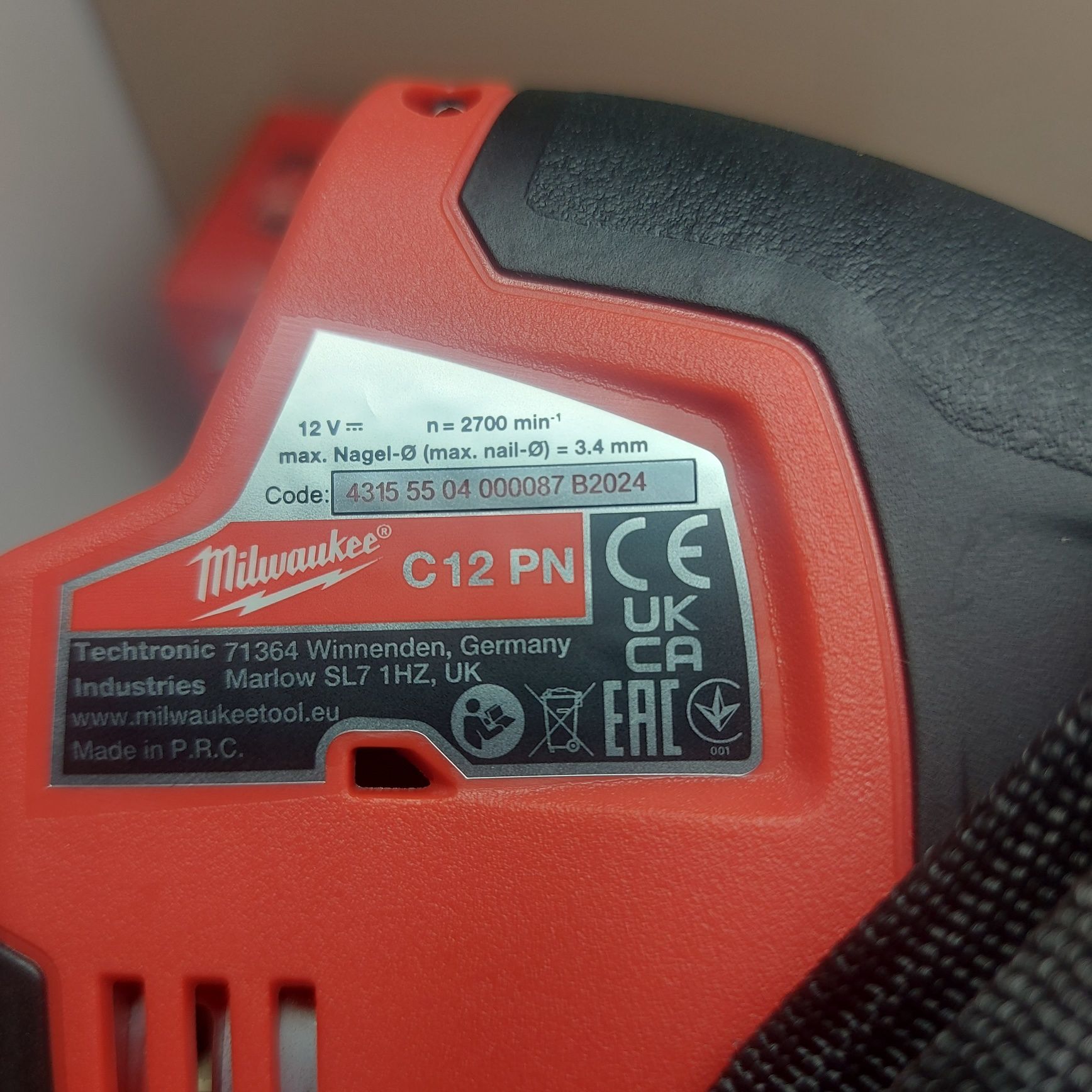 Акумулаторен чук за забиване на пирони Milwaukee C12 PN-0
