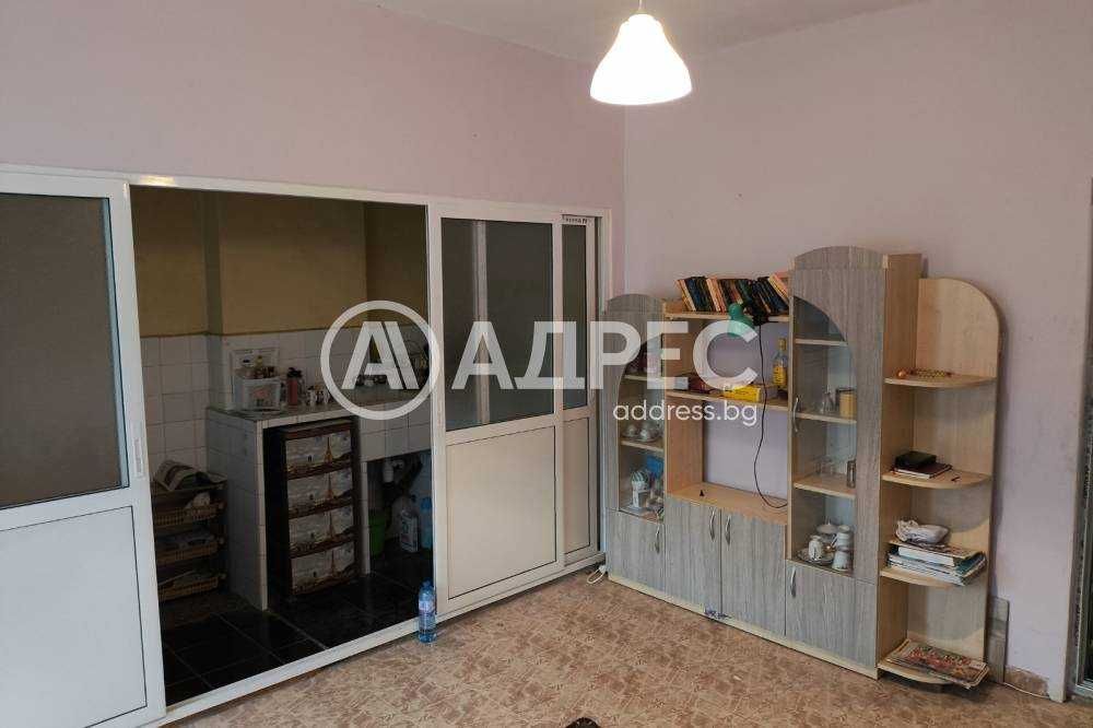 Двустаен тухлен  апартамент в центъра на гр. Разград