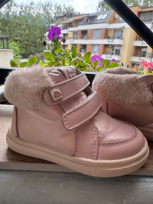 Много красиви боти Майорал.Размер 21. В отлично състояние!Стелка: 13,5