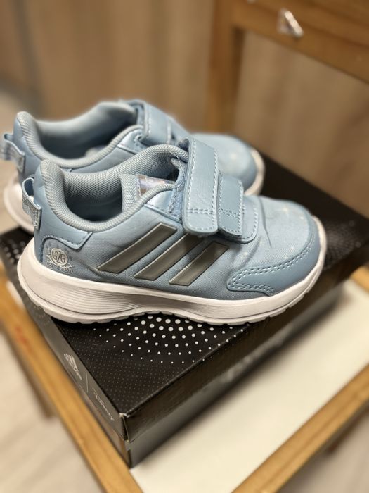 Маратонки Adidas Пепеляшка 24 номер