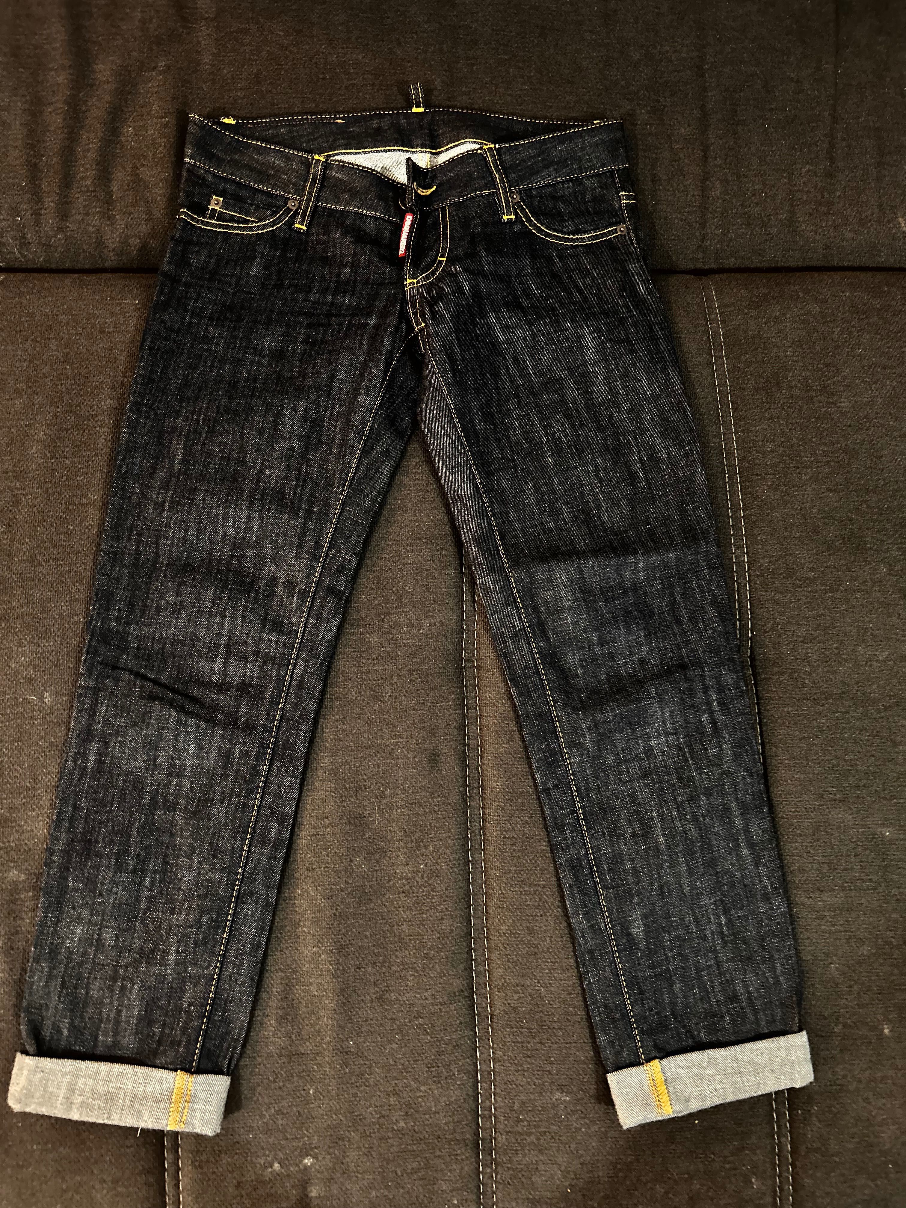 Blugi DSQUARED2 marimea 32 talie foarte joasa purtati o data